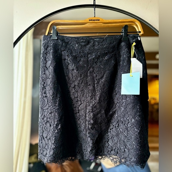 CECE | BNWT lace mini skirt | size 10 - Picture 2 of 6